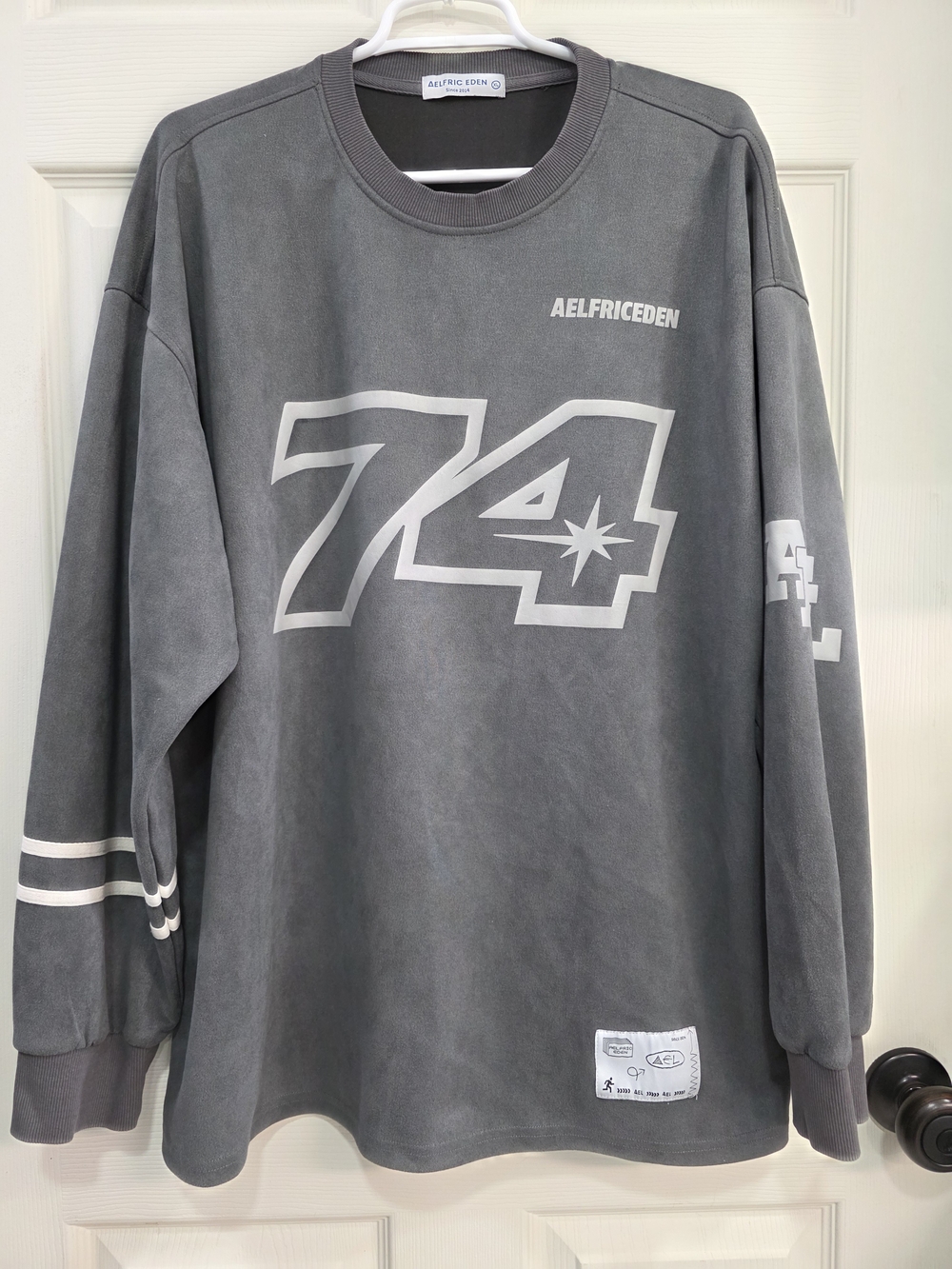 AELFRIC EDEN Men's Grey '74' Graphic Long Sleeve Shirt